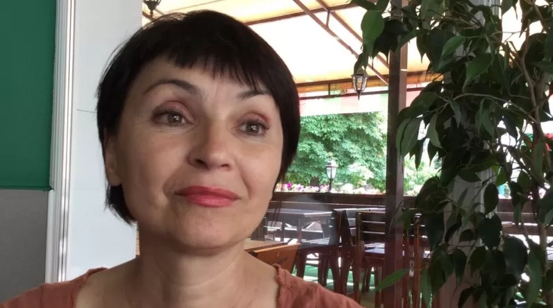 Посадили за фото фрази "Слава Україні". З трирічного полону звільнили відому активістку Людмилу Гусейнову